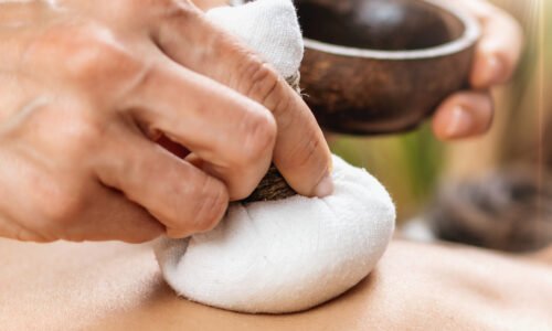 7 DIY Massage Oils: Easy Recipes for Relaxation and Health